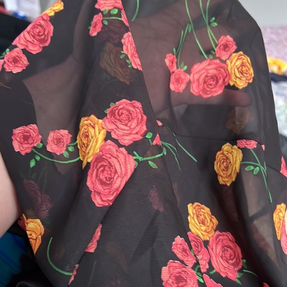 Dare 100% Polyester sheer 3xl black and pink floral with black lining maxi skirt - Picture 6 of 7